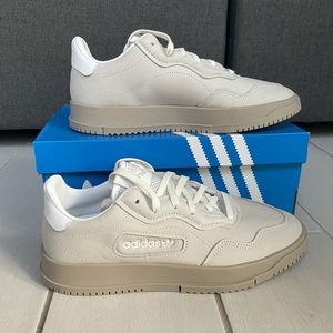 Never worn Adidas Sneakers